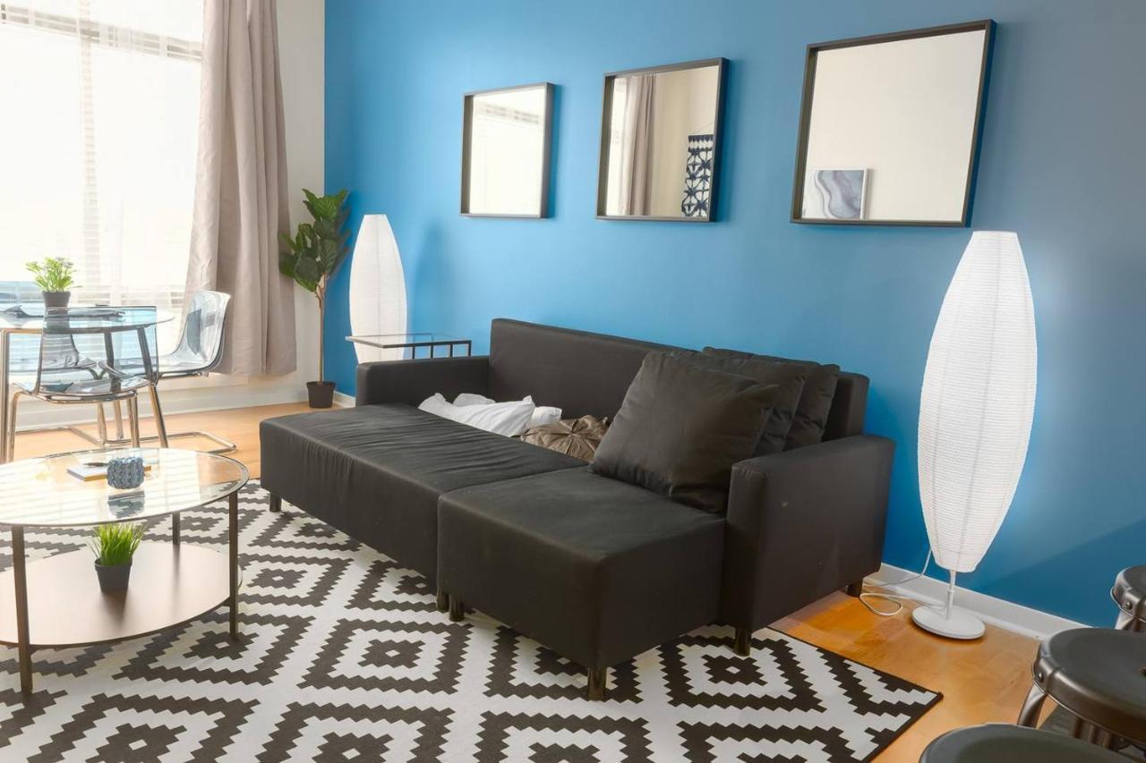 Trifecta Prime Location & Balcony Superhost Apartment Charlotte Exterior photo